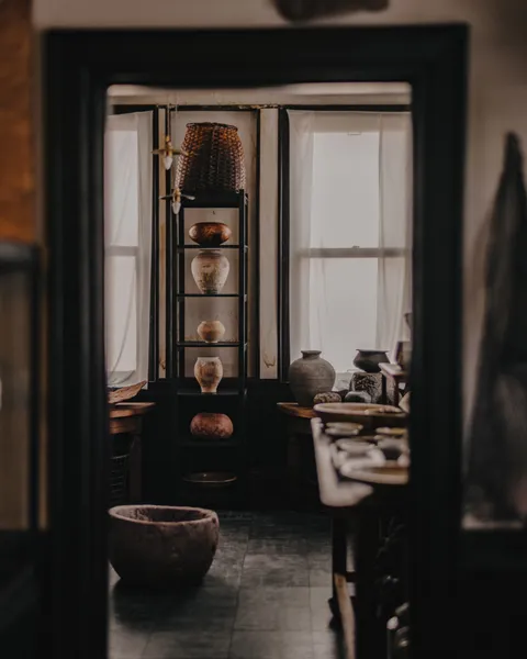 Interiors & Spaces – frame 03